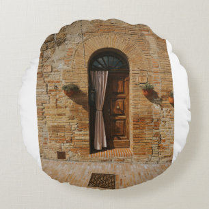 BROWN WOODEN DOOR ON BROWN BRICK WALL ROUND PILLOW