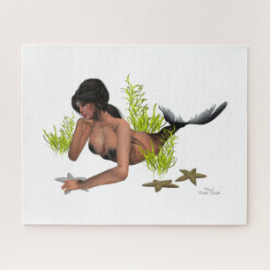 Brunette Sirène Avec Puzzle De Poêle De Poêle