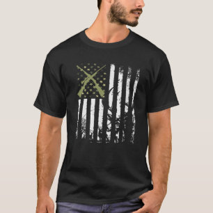 Buck Deer Hunting American Camouflage USA Flag T-Shirt
