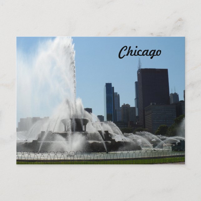 Buckingham Fountain - Chicago Postcard (Front)