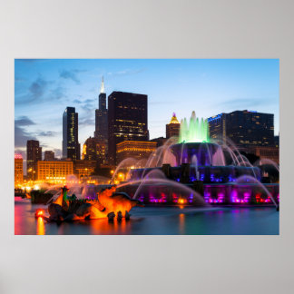Buckingham Fountain Lit At Night Poster