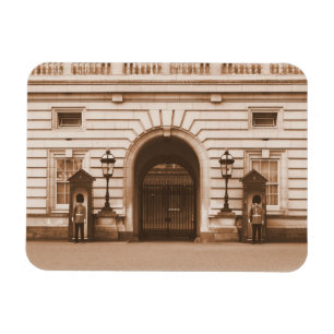 Buckingham Palace Guards - London Magnet