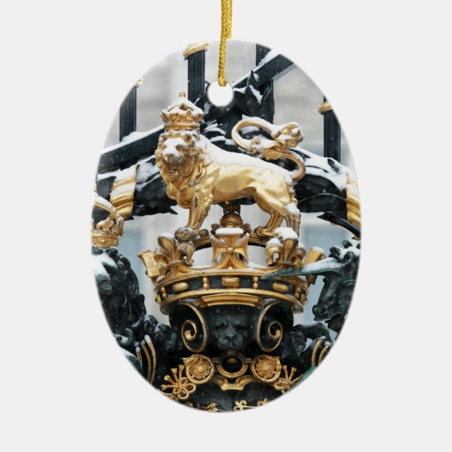 Buckingham Palace London Ceramic Ornament (Front)