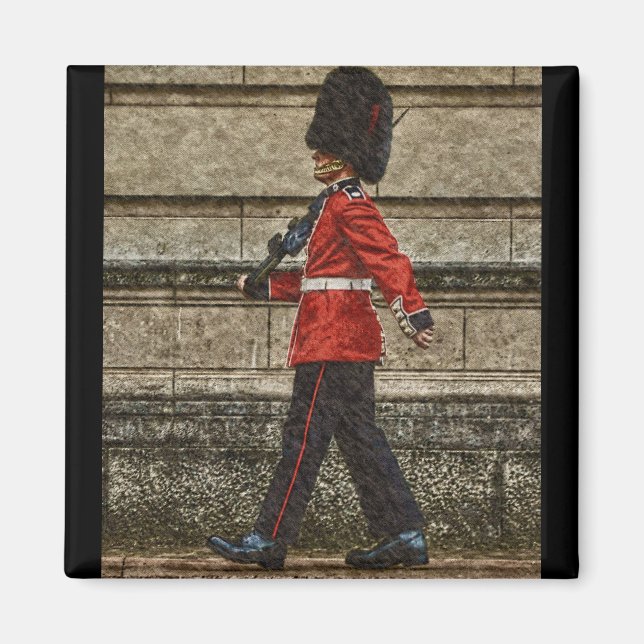 Buckingham Palace Queen's Guard Magnet (Front)