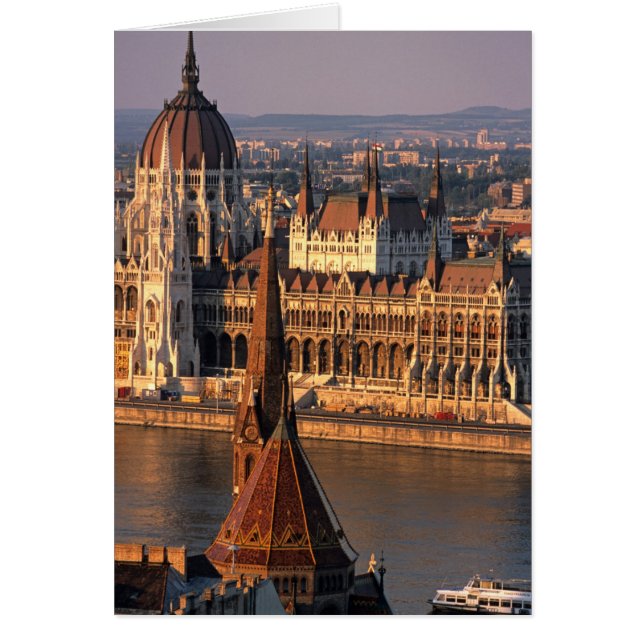 Budapest, Hongrie, Rivière Danube, Parlement (Devant)