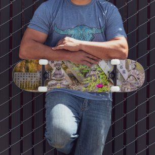 Buddha statues at Senko-ji temple Skateboard