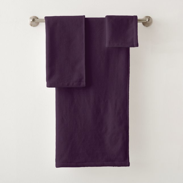 BUDGET PLUM PURPLE Monochrome Template Bath Towel Set (Insitu)