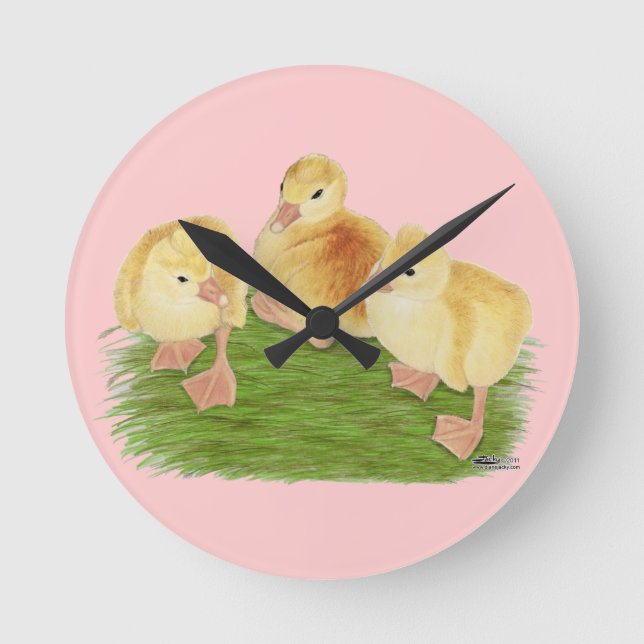 Buff Goslings Tufted Round Clock (Front)