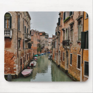 Buildings along canals of Venice Mouse Pad