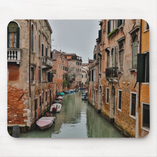 Buildings along canals of Venice Mouse Pad (Front)