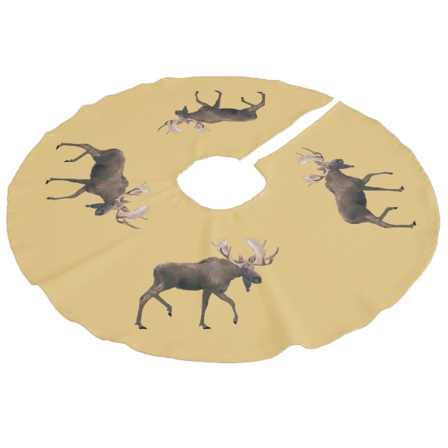 Bull Moose Faux Linen Tree Skirt (Angled)