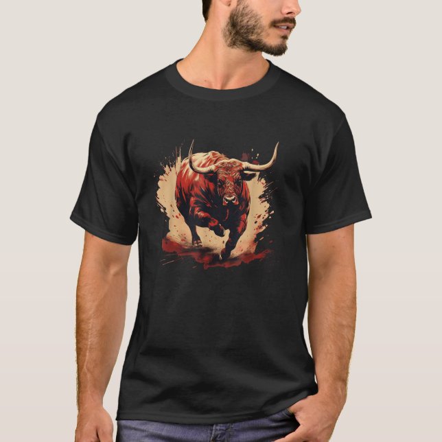Bull with big Horns for Bull Run Fans and Animals  T-Shirt (Front)