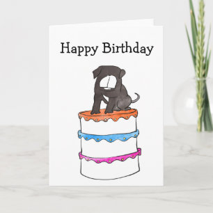 Bulldog sur une carte d'anniversaire de gâteau