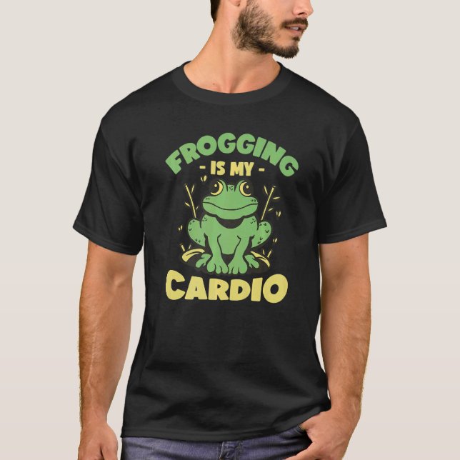Bullfrog Hunter Frog Gigging Frog Catching   T-Shirt (Front)