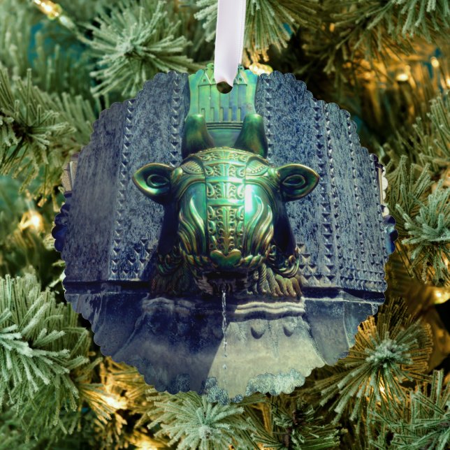 bull's head fountain   ornament card (Insitu (Tree))