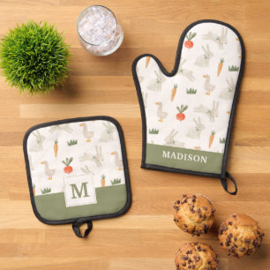 Bunnies & Ducks on the Farm Pattern Oven Mitt & Pot Holder Set