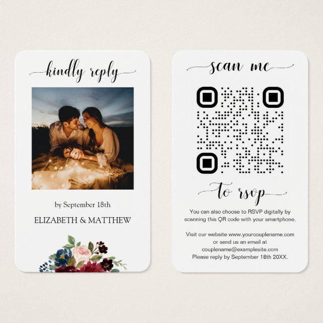 Burgundy Floral Photo QR Code Analysez-moi à RSVP (Devant & derrière)