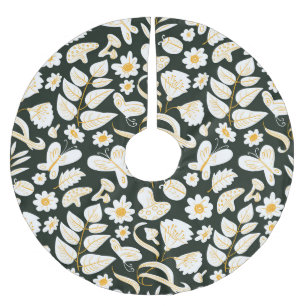 Butterflies & Flowers: Doodle Summer Pattern. Brushed Polyester Tree Skirt