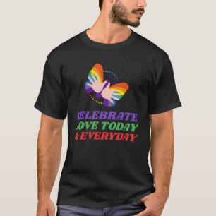 Butterfly Rainbow Heart Pride LGTB Love Pride Mont T-Shirt