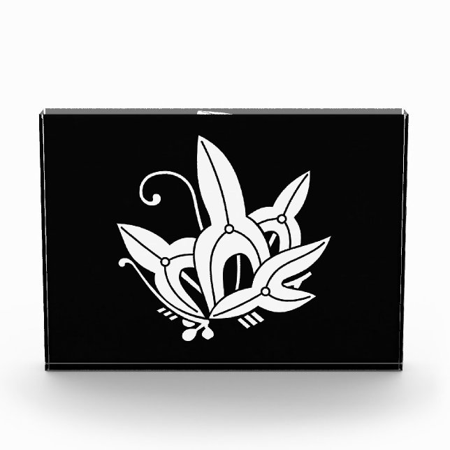 Butterfly-shaped arrowhead photo block (Front)