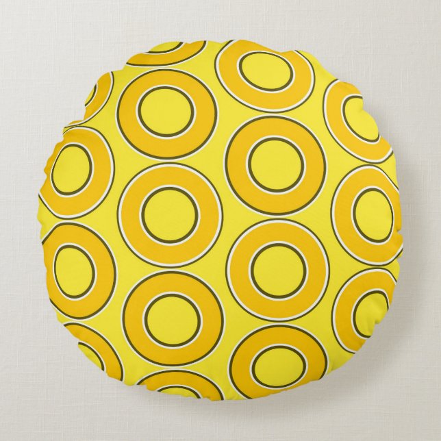 Butterscotch Retro Doughnuts Round Pillow (Front)