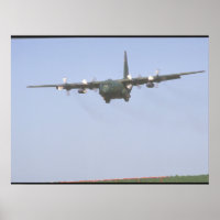 C-130 Hercules approach_Military Aircraft