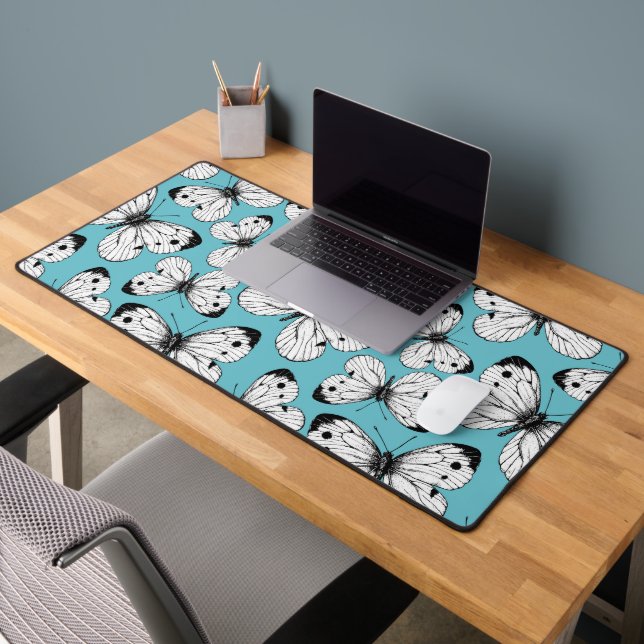 Cabbage butterfly pattern desk mat (Office 2)
