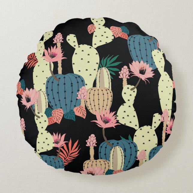Cactus Plant: Vintage Botanical Pattern Round Pillow (Front)