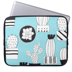 Cactus, succulent: hand-drawn seamless design. laptop sleeve