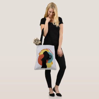 Cada dia trae nuevas opciones Spanish Wording Tee Tote Bag