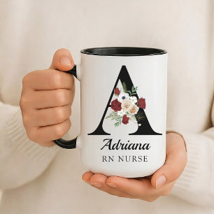 Cadeau de mug à monogramme floral personnalisé pou