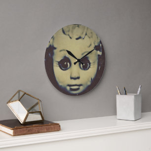 cadeau de poupée hanté grande horloge