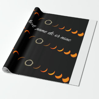 Cadeau papier d'emballage éclipse solaire noir orange