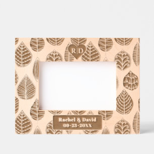 Cadres Gravés Assortiment de feuilles avec mariage initial