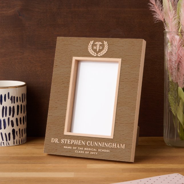 Cadres Gravés Docteur en médecine moderne Docteur en médecine Me (Gauche)