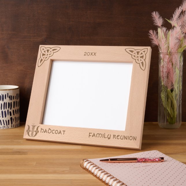 Cadres Gravés Lettre celtique W Nom personnalisé (Gauche)