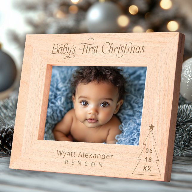 Cadres Gravés Premier Noël personnalisé du bébé (Shown on a 7" x 5" Landscape frame (photo not included))