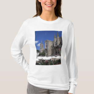 Cafe, Le Palais des Papes, Avignon, Vaucluse, T-Shirt