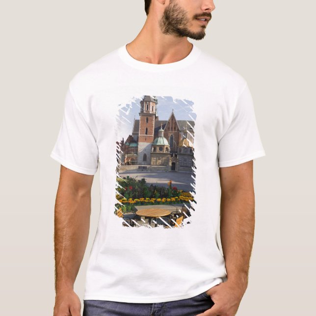 Cafe overlooking Wawel Cathedral, Wawel Hill, T-Shirt (Front)