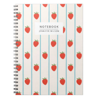 Cahier à motif rayé fraise