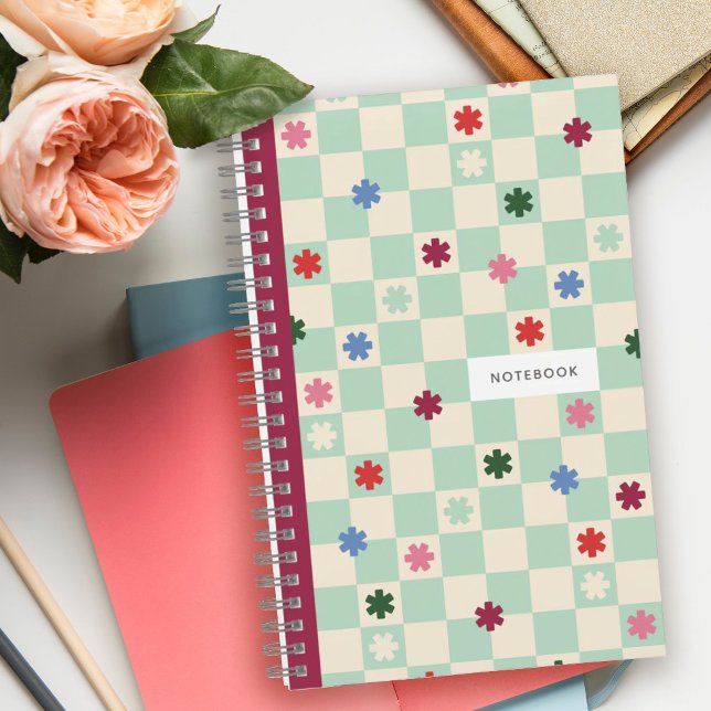 Cahier à motifs étoiles fleurs damier menthe (Créateur téléchargé)