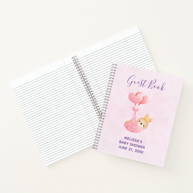 Cahier d'or pour bébé lapin mignon dans une couver (Intérieur)
