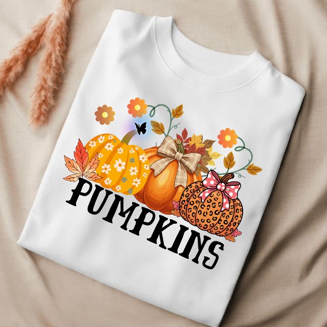 Calabaza de leopardo con estampado floral bohemio  T-Shirt (Creator Uploaded)