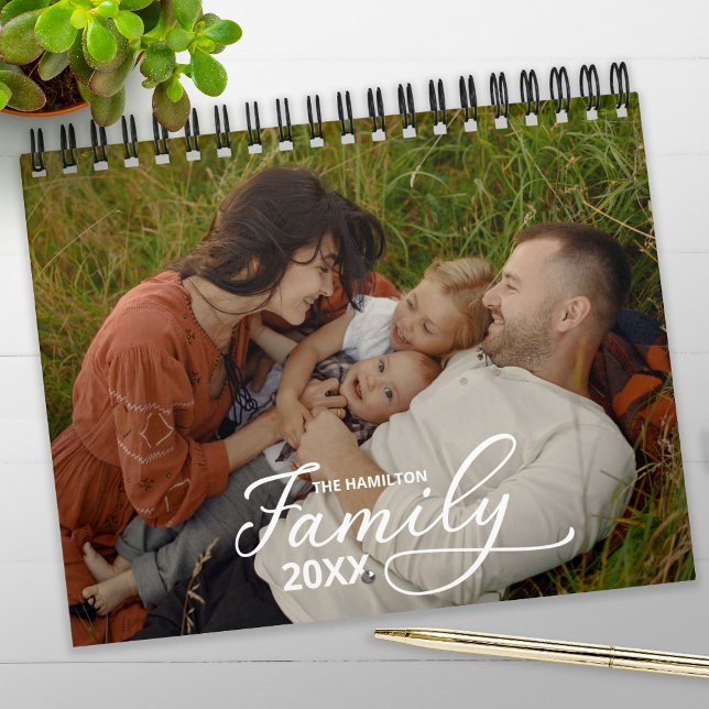 Calendrier 2025 Family Custom Photo Chic Script (Créateur téléchargé)
