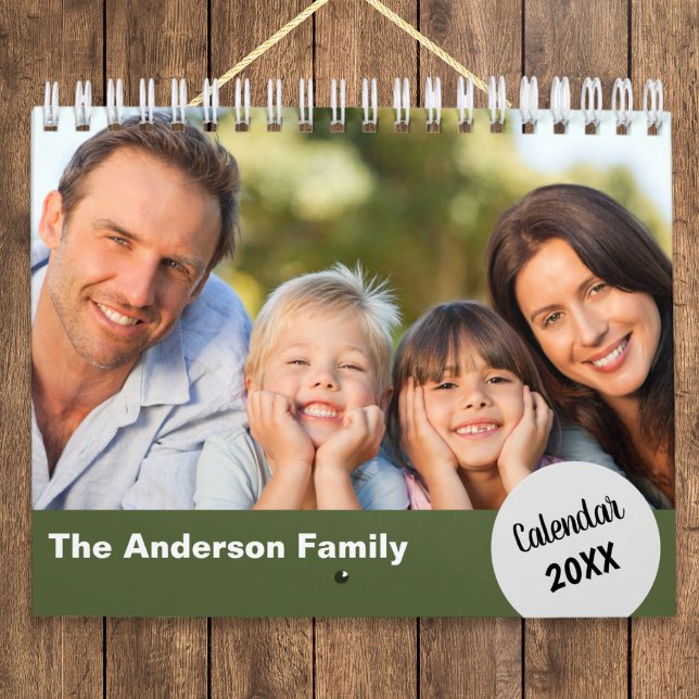 Calendrier Année familiale personnalisée Vos photos Mur mensu (An attractive custom wall calendar, to personalize with favorite family photos, name and year)