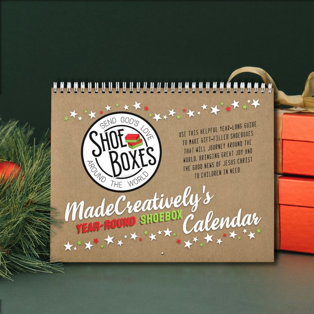 Calendrier de la boîte à chaussures de l'année (This helpful guide will inspire you to make and collect items for shoeboxes all year long!)