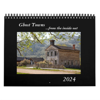 Calendrier de ville fantôme de l'intérieur dehors