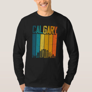 Calgary Canada Retro Vintage Sunset Skyline Calgar T-Shirt