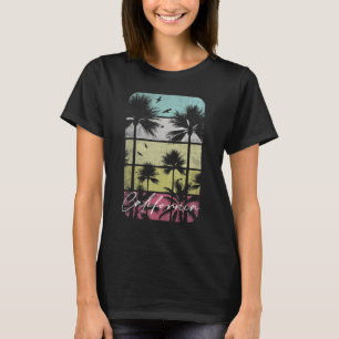 California Retro Vintage Beach Surf Surfing Sunset T-Shirt