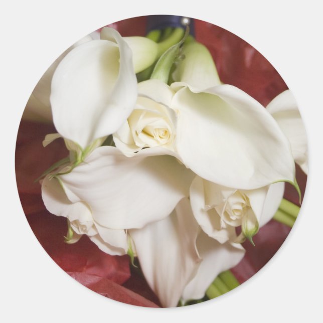 Calla lilly bouquet classic round sticker (Front)